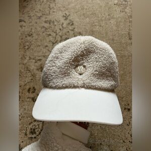 Lululemon Athletica Cream Fleece Hat